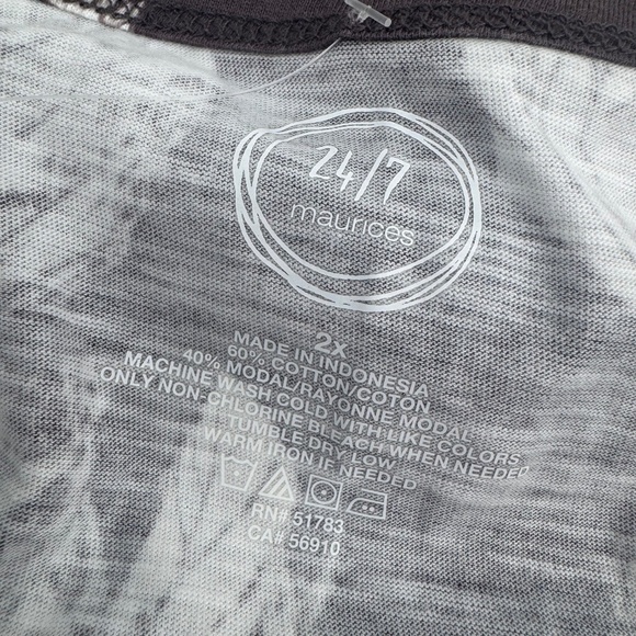 Maurices Top Women 2X NEW Brown Floral Tank Sleeveless Light Knit Comfy Tropical - Picture 5 of 8